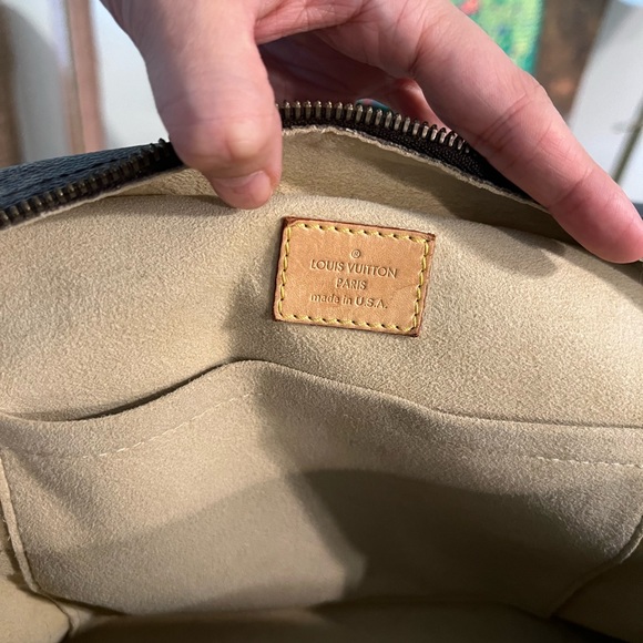 Louis Vuitton Manhattan PM monogram - Picture 14 of 15